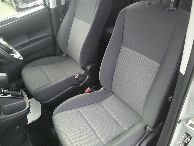 シエンタ ハイブリッドＸ　４ＷＤ　バックカメラ　衝突被害軽減システム　ＥＴＣ　乗車定員７人　３列シート　キーレス　ＡＢＳ　エアバッグ　スマートキー　オートクルーズコントロール（6枚目）