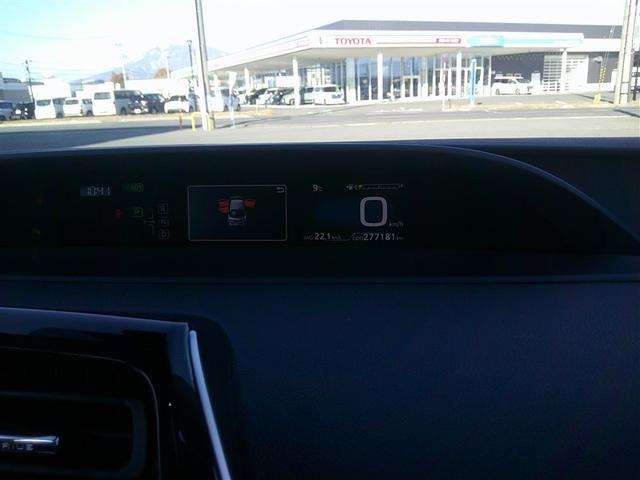 プリウス S 4WD メモリーナビ DVD再生 バックカメラ 衝突被害軽減システム ETC 記録簿 CD ABS エアバッグ オートクルーズコントロール(12枚目)