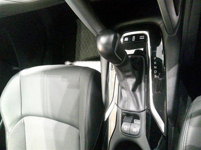 カローラクロス ハイブリッド　Ｚ　４ＷＤ　衝突被害軽減システム　アルミホイール　ＡＢＳ　エアバッグ（12枚目）