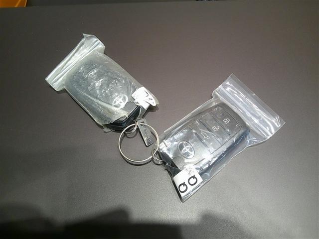 カローラクロス ハイブリッド　Ｚ　４ＷＤ　衝突被害軽減システム　アルミホイール　ＡＢＳ　エアバッグ（17枚目）