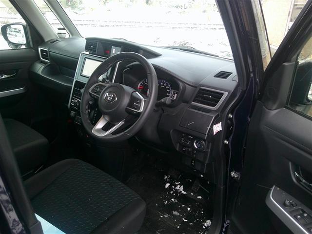 ルーミー カスタムＧ　４ＷＤ　衝突被害軽減システム　両側電動スライド　ＬＥＤヘッドランプ　ウオークスルー　アイドリングストップ　アルミホイール　キーレス　ＡＢＳ　エアバッグ　スマートキー　オートクルーズコントロール（9枚目）