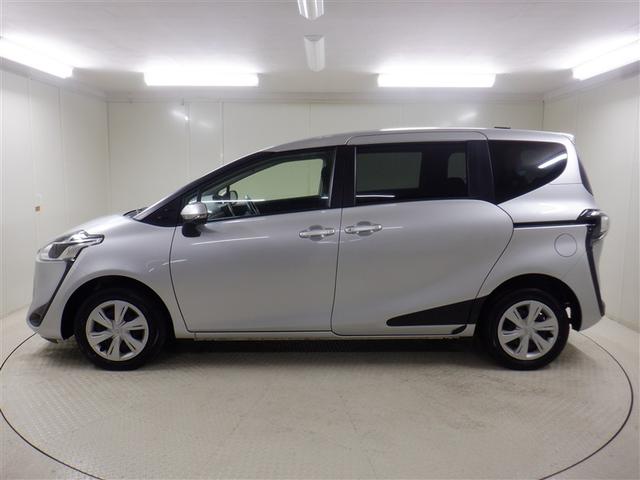 シエンタ Ｘ　４ＷＤ　バックカメラ　ＥＴＣ　電動スライドドア　乗車定員６人　ＡＢＳ　エアバッグ（3枚目）