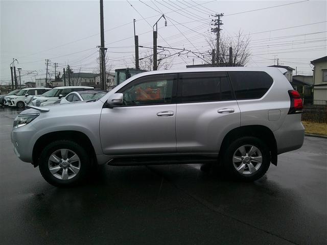 ランドクルーザープラド ＴＸ　４ＷＤ　衝突被害軽減システム　アルミホイール　ＡＢＳ　エアバッグ（4枚目）