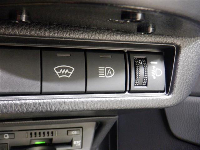 プリウス Ｘ　４ＷＤ　フルセグ　メモリーナビ　ＤＶＤ再生　ミュージックプレイヤー接続可　バックカメラ　衝突被害軽減システム　ＥＴＣ　ＬＥＤヘッドランプ　キーレス　ＣＤ　ＡＢＳ　エアバッグ　スマートキー（10枚目）
