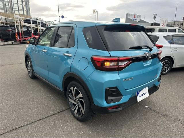 ライズ Ｚ　４ＷＤ　ミュージックプレイヤー接続可　衝突被害軽減システム　ＬＥＤヘッドランプ　アルミホイール　キーレス　ＡＢＳ　エアバッグ　スマートキー　オートクルーズコントロール（4枚目）