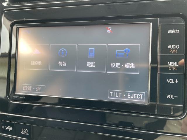 プリウス Ａ　運転席・助手席・サイド・カーテンエアバッグ／ＡＢＳ／フルセグ／バックカメラ／純正ナビ／Ｂｌｕｅｔｏｏｔｈ／プライバシーガラス／クルーズコントロール／スマートキー／１２Ｖ電源ソケット／４ＷＤ（17枚目）