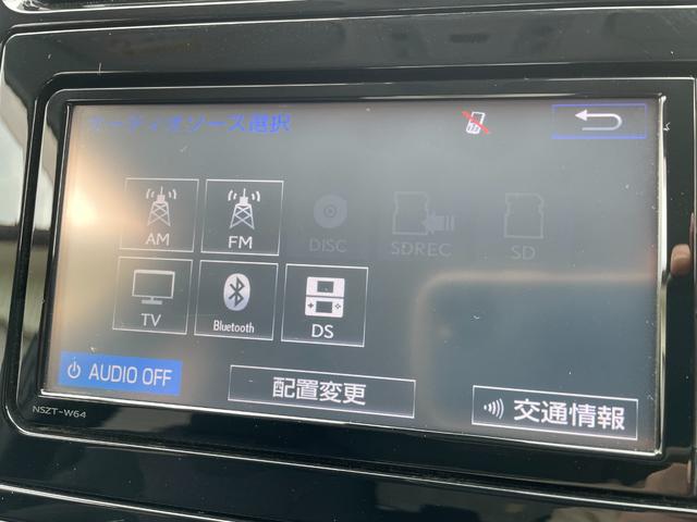 プリウス Ａ　運転席・助手席・サイド・カーテンエアバッグ／ＡＢＳ／フルセグ／バックカメラ／純正ナビ／Ｂｌｕｅｔｏｏｔｈ／プライバシーガラス／クルーズコントロール／スマートキー／１２Ｖ電源ソケット／４ＷＤ（18枚目）