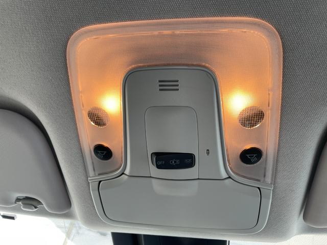 プリウス Ａ　運転席・助手席・サイド・カーテンエアバッグ／ＡＢＳ／フルセグ／バックカメラ／純正ナビ／Ｂｌｕｅｔｏｏｔｈ／プライバシーガラス／クルーズコントロール／スマートキー／１２Ｖ電源ソケット／４ＷＤ（28枚目）