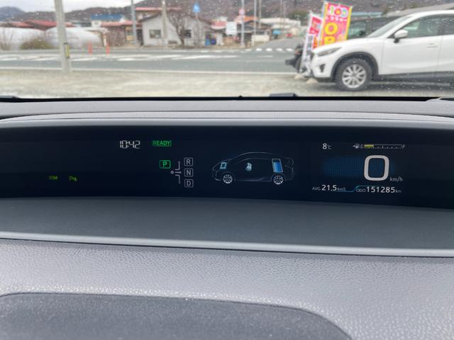 プリウス Ａ　運転席・助手席・サイド・カーテンエアバッグ／ＡＢＳ／フルセグ／バックカメラ／純正ナビ／Ｂｌｕｅｔｏｏｔｈ／プライバシーガラス／クルーズコントロール／スマートキー／１２Ｖ電源ソケット／４ＷＤ（43枚目）