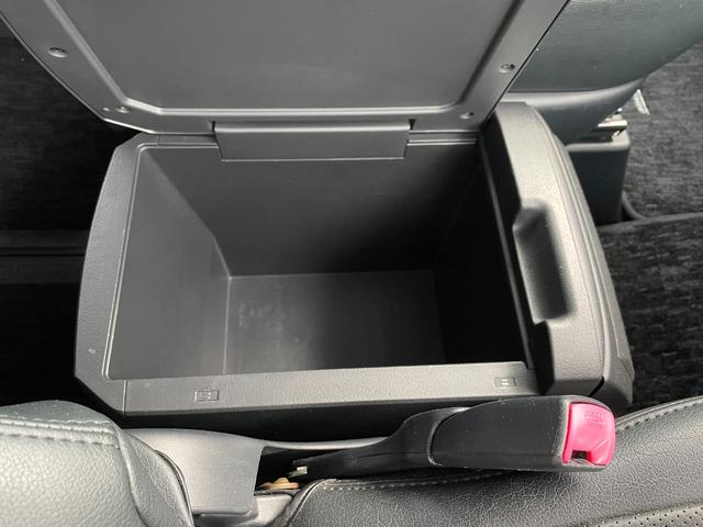 ヴェルファイア 　３列シート／両側パワスラ／ナビ／ＥＴＣ／バックカメラ／後席モニター／Ｂｌｕｅｔｏｏｔｈ／電動リアゲート／運転席・助手席・サイド・カーテンエアバック／ＡＢＳ／盗難防止装置／障害物センサー／フォグランプ（37枚目）