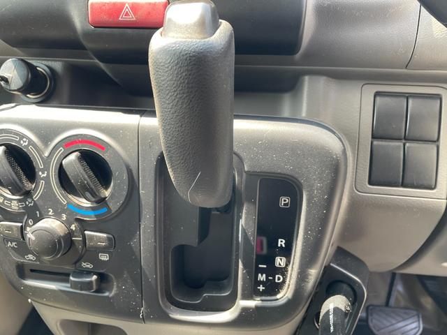ＮＶ１００クリッパーバン ＤＸ　ＧＬパッケージ　運転席エアバッグ／助手席エアバッグ／ＡＢＳ／エアコン・クーラー／パワーウィンドウ／キーレス／フルフラット／両側スライドドア／寒冷地仕様／４ＷＤ切替スイッチ（18枚目）