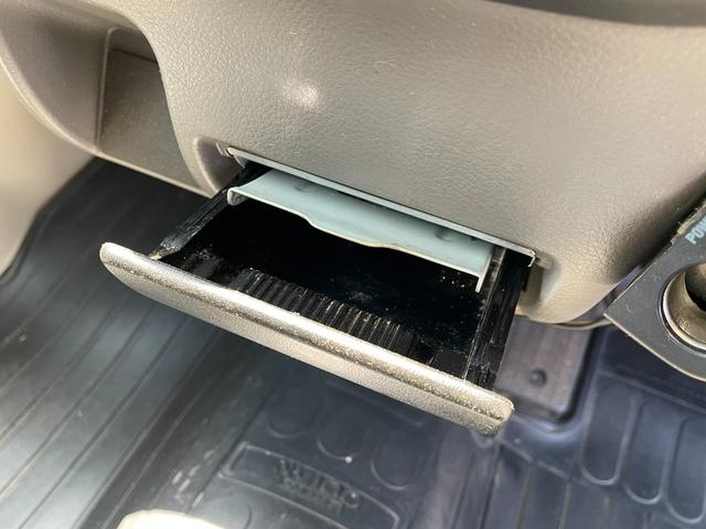 ＮＶ１００クリッパーバン ＤＸ　ＧＬパッケージ　運転席エアバッグ／助手席エアバッグ／ＡＢＳ／エアコン・クーラー／パワーウィンドウ／キーレス／フルフラット／両側スライドドア／寒冷地仕様／４ＷＤ切替スイッチ（25枚目）