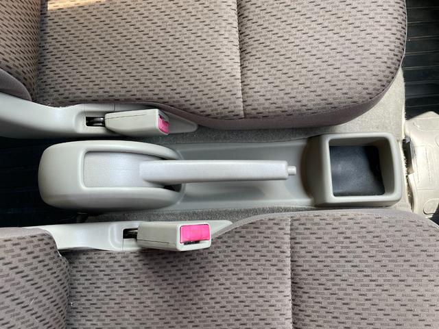 ＮＶ１００クリッパーバン ＤＸ　ＧＬパッケージ　運転席エアバッグ／助手席エアバッグ／ＡＢＳ／エアコン・クーラー／パワーウィンドウ／キーレス／フルフラット／両側スライドドア／寒冷地仕様／４ＷＤ切替スイッチ（26枚目）