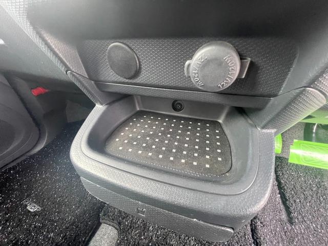 ソリオバンディット 　ＢＡＮＤＩＴ１．２フルタイム４ＷＤ／純正フロアマット／ワンセグ／中古夏タイヤ／運転席・助手席エアバック／ＡＢＳ／盗難防止装置／シートヒーター／ウォークスルー／フロントフォグランプ／寒冷地仕様車（26枚目）