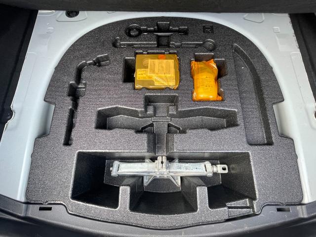 カムリ Ｇ　ハイブリット２ＷＤ／純正ナビ／電動シート／フォグランプ／中古冬タイヤ（10枚目）