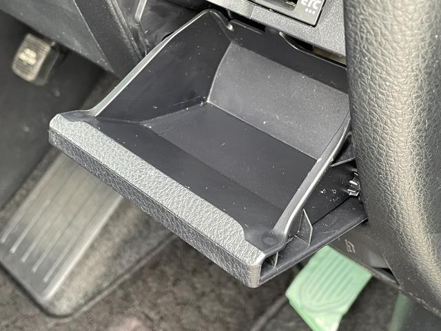 ヴォクシー ＺＳ　煌ＩＩ　ＺＳ煌ＩＩ／４ＷＤ／ＱＭＩコーティング／Ｄｉｎｉｔｒｏｌ実施済み／スマートキー一体型エンスタ／フルセグ／ＥＴＣ／後席モニター（28枚目）