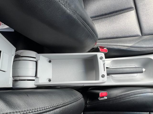 ＣＲ－Ｚ α　純正ナビ／バックカメ／Ｆフォグランプ／ＥＴＣ／アイドリングストップ／運転席・助手席エアバック／ＡＢＳ／盗難防止装置／横滑り防止装置／エアコン／パワステ／パワーウィンドウ／ＣＤ／ＤＶＤ再生／キーレス（34枚目）