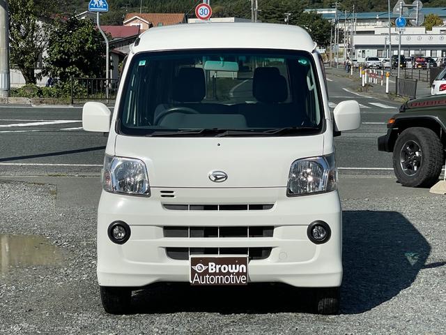 ハイゼットカーゴ 　１Ｄオーディオ／フロントフォグ／リヤヒーター／４ＷＤ／運転席・助手席エアバック／ＡＢＳ／エアコン・クーラー／パワステ／パワーウィンドウ／キーレス／両側スライドドア／ＣＤ（2枚目）