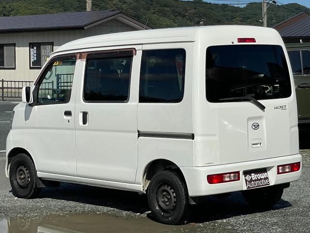 ハイゼットカーゴ 　１Ｄオーディオ／フロントフォグ／リヤヒーター／４ＷＤ／運転席・助手席エアバック／ＡＢＳ／エアコン・クーラー／パワステ／パワーウィンドウ／キーレス／両側スライドドア／ＣＤ（8枚目）