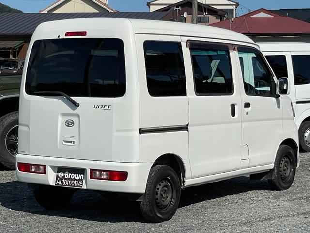 ハイゼットカーゴ 　１Ｄオーディオ／フロントフォグ／リヤヒーター／４ＷＤ／運転席・助手席エアバック／ＡＢＳ／エアコン・クーラー／パワステ／パワーウィンドウ／キーレス／両側スライドドア／ＣＤ（10枚目）