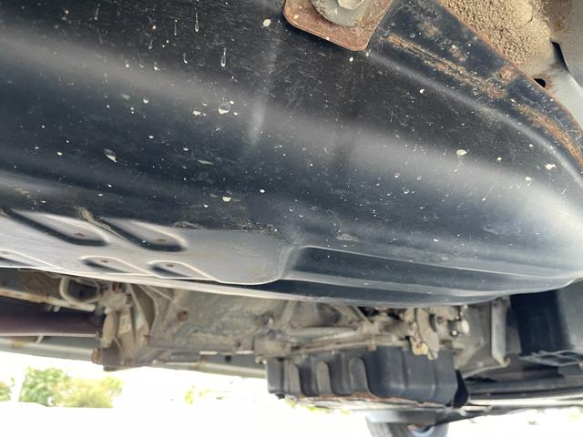 ハイゼットカーゴ 　１Ｄオーディオ／フロントフォグ／リヤヒーター／４ＷＤ／運転席・助手席エアバック／ＡＢＳ／エアコン・クーラー／パワステ／パワーウィンドウ／キーレス／両側スライドドア／ＣＤ（39枚目）