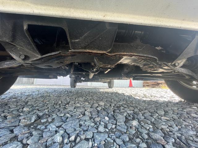 アクティトラック  AM/FM/5速マニュアル車/作業灯/運転席エアバック/エアコン・クーラー/パワステ/4WD(34枚目)