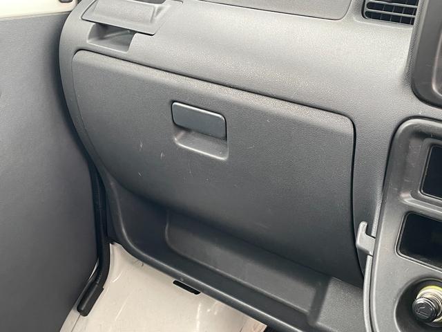 ハイゼットカーゴ キャリアルーフ付/リアヒーター/MT車/運転席エアバッグ/助手席エアバック/エアコン/クーラー/パワステ/両側スライドドア/4WD(24枚目)