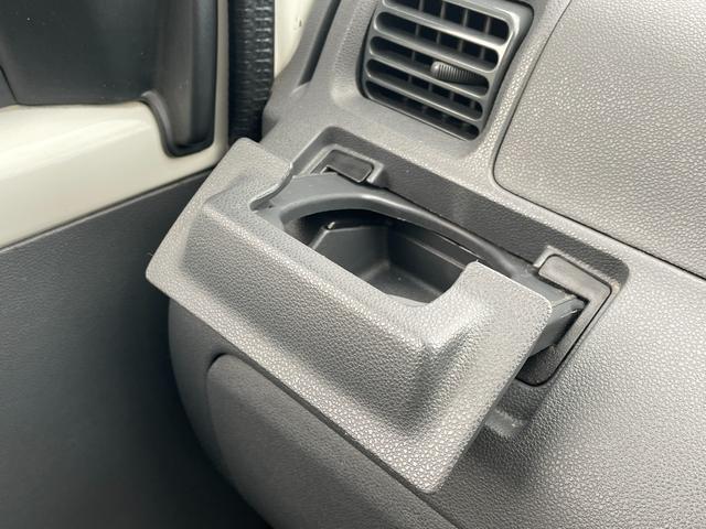 ハイゼットカーゴ キャリアルーフ付/リアヒーター/MT車/運転席エアバッグ/助手席エアバック/エアコン/クーラー/パワステ/両側スライドドア/4WD(26枚目)