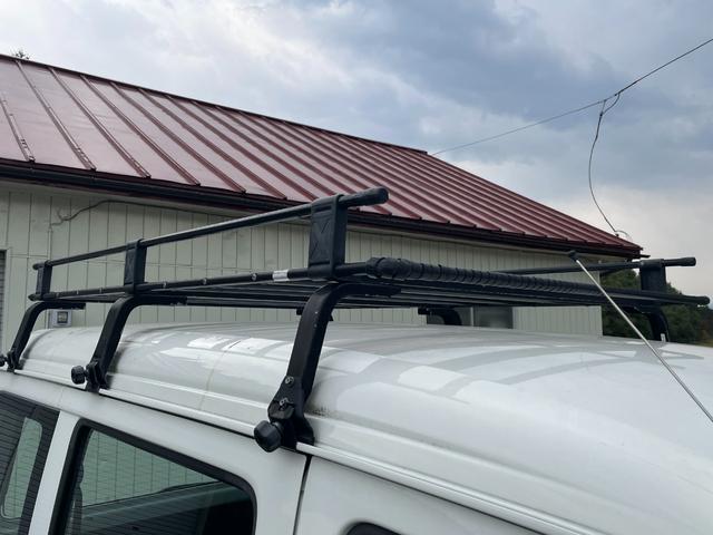 ハイゼットカーゴ キャリアルーフ付/リアヒーター/MT車/運転席エアバッグ/助手席エアバック/エアコン/クーラー/パワステ/両側スライドドア/4WD(28枚目)
