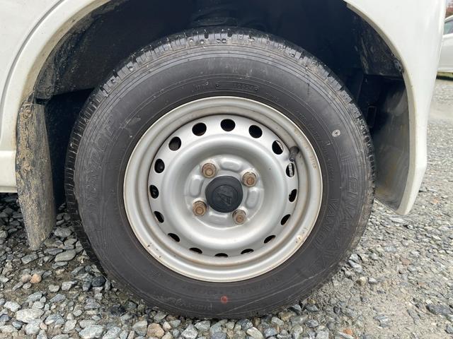 ハイゼットカーゴ キャリアルーフ付/リアヒーター/MT車/運転席エアバッグ/助手席エアバック/エアコン/クーラー/パワステ/両側スライドドア/4WD(31枚目)