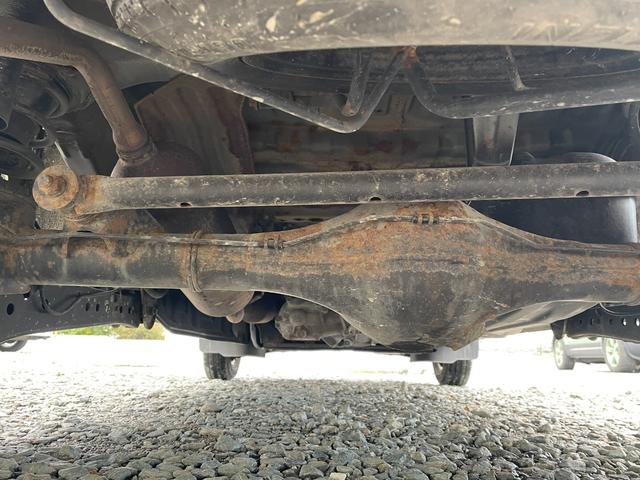 ハイゼットカーゴ キャリアルーフ付/リアヒーター/MT車/運転席エアバッグ/助手席エアバック/エアコン/クーラー/パワステ/両側スライドドア/4WD(32枚目)