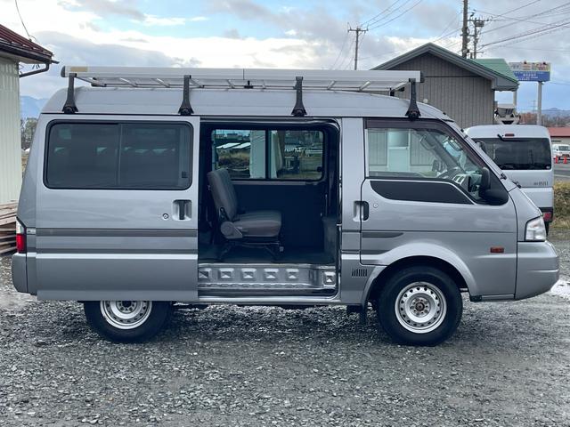 ボンゴバン 両側スライドドア/中古夏タイヤ/AUX/運転席・助手席エアバック/ABS/エアコン・クーラー/パワステ/パワーウィンドウ/寒冷地仕様車/4WD(6枚目)