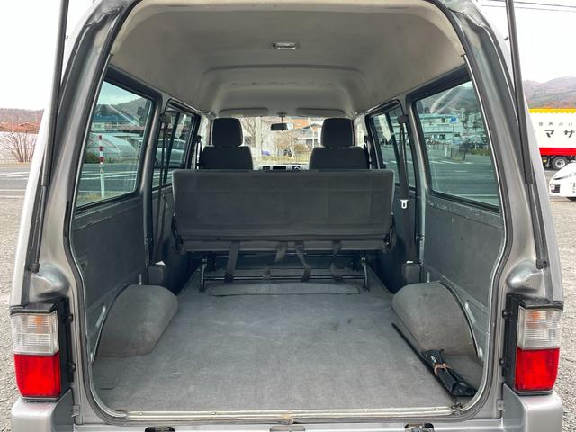 ボンゴバン 両側スライドドア/中古夏タイヤ/AUX/運転席・助手席エアバック/ABS/エアコン・クーラー/パワステ/パワーウィンドウ/寒冷地仕様車/4WD(10枚目)