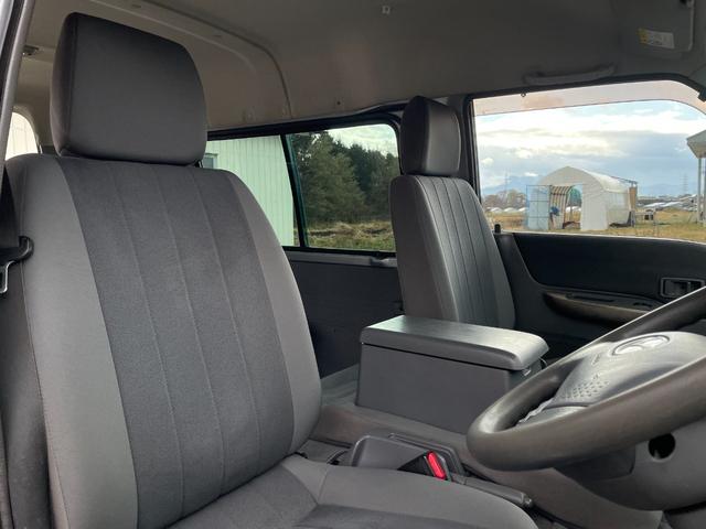 ボンゴバン 両側スライドドア/中古夏タイヤ/AUX/運転席・助手席エアバック/ABS/エアコン・クーラー/パワステ/パワーウィンドウ/寒冷地仕様車/4WD(13枚目)