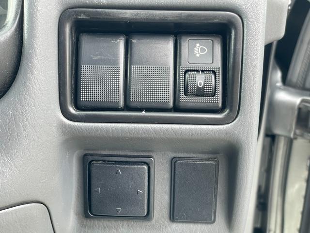 ボンゴバン 両側スライドドア/中古夏タイヤ/AUX/運転席・助手席エアバック/ABS/エアコン・クーラー/パワステ/パワーウィンドウ/寒冷地仕様車/4WD(17枚目)