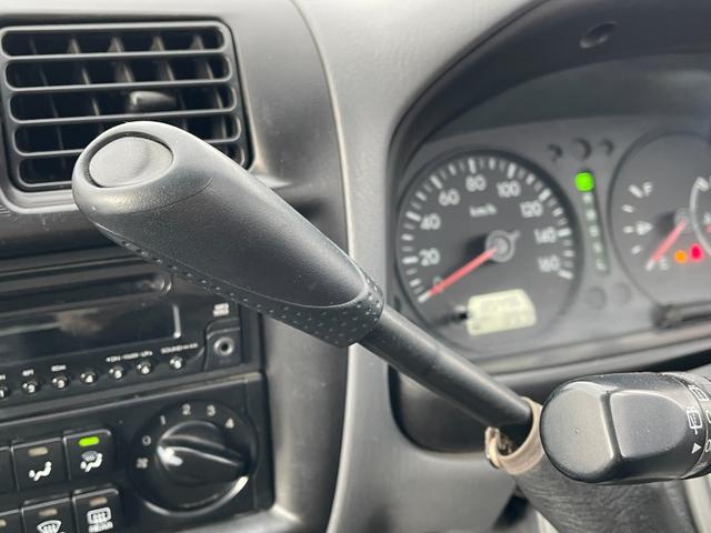 ボンゴバン 両側スライドドア/中古夏タイヤ/AUX/運転席・助手席エアバック/ABS/エアコン・クーラー/パワステ/パワーウィンドウ/寒冷地仕様車/4WD(18枚目)