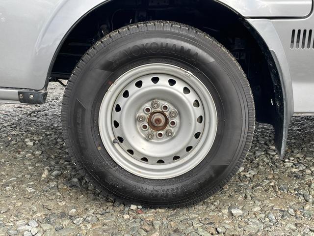 ボンゴバン 両側スライドドア/中古夏タイヤ/AUX/運転席・助手席エアバック/ABS/エアコン・クーラー/パワステ/パワーウィンドウ/寒冷地仕様車/4WD(30枚目)