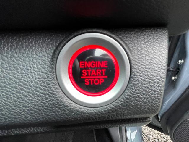 シビック 　ＬＥＤヘッドライト／フロントフォグランプ／ＥＴＣ／バックカメラ／シートヒーター／クルーズコントロール／サンルーフ／電動シート／ホンダセンシング（24枚目）