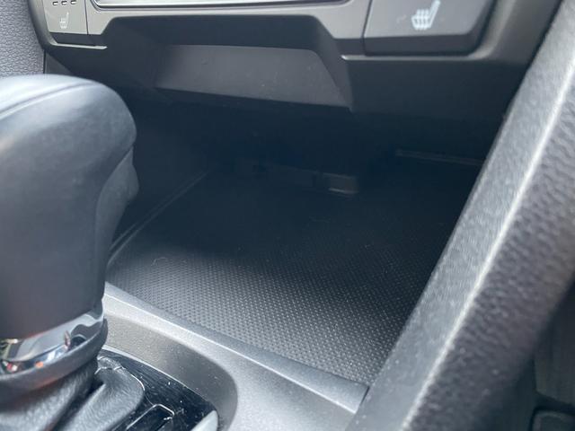 シビック 　ＬＥＤヘッドライト／フロントフォグランプ／ＥＴＣ／バックカメラ／シートヒーター／クルーズコントロール／サンルーフ／電動シート／ホンダセンシング（37枚目）