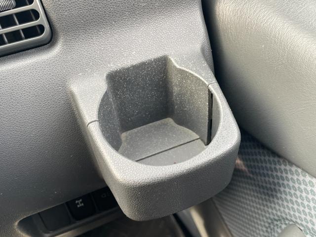 ピクシストラック 　パワステ／エアコン・クーラー／パワーウィンドウ／４ＷＤ切替スイッチ／作業灯付き／ジャッキ・工具あり／５ＭＴ（29枚目）