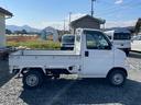アクティトラック  AM/FM/5速マニュアル車/作業灯/運転席エアバック/エアコン・クーラー/パワステ/4WD(5枚目)