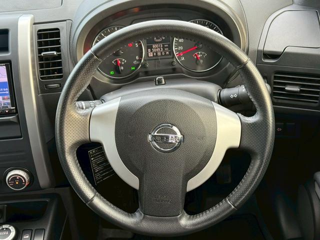 エクストレイル ２０ＧＴ　Ｓ【ディーゼル４ＷＤ】　【純正ナビ／フルセグ】【ＣＤ／ＤＶＤ再生／Ｂｌｕｅｔｏｏｔｈ接続】【ＨＩＤライト／フォグ】【レザー調シートカバー】【インテリキー】【オートエアコン】【純正１７インチホイール】【ビルトインＥＴＣ】（22枚目）