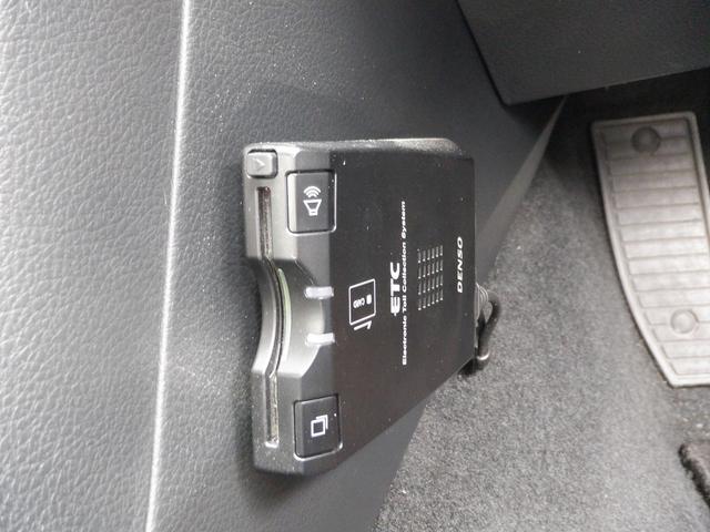 1.6i 禁煙車 新品社外ナビ取付 CD/DVD再生 12セグTV ブルートゥース ETC キーレス 横滑り防止 セキュリティ 電動格納ミラー 取説・保証書・記録簿有り(5枚目)