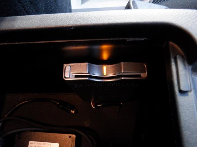 ユーロR 当社買取 社外エンケイアルミ 禁煙車 純正HDDナビ HIDライト フルエアロ 220馬力 キーレス 本革巻きステアリング ETC リアスポイラー 電動格納ウィンカーミラー 衝突安全ボディ UVガラス(29枚目)