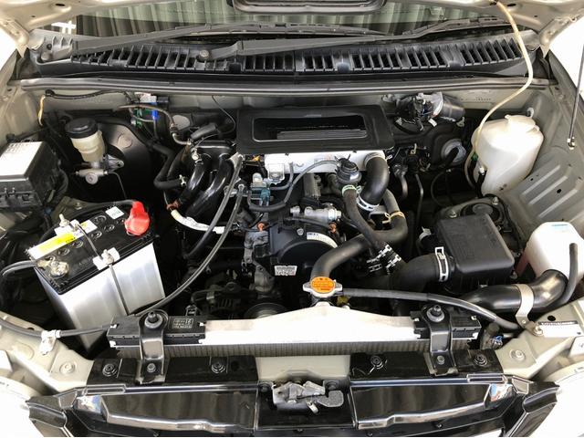 カスタムL 禁煙車 4WD ターボ 7インチナビ フルセグTV 15インチ純正アルミホイール CD・DVD再生 USB接続 ETC センターデフロック 前方録画ドライブレコーダー キーレス リアスポイラー(20枚目)