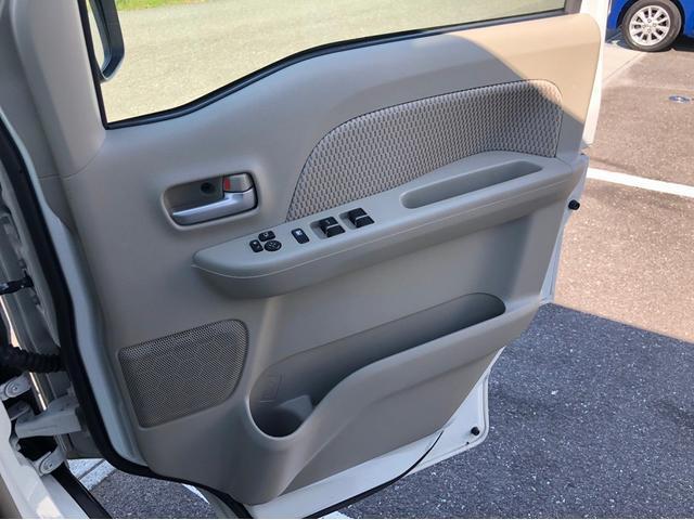 G -神奈川県仕入- レーダーブレーキ 両側電動スライドドア オートステップ インテリキー 純正SDナビ CD・DVD再生 フルセグ ETC オートライト フォグ HIDライト 1オーナー 禁煙車(39枚目)