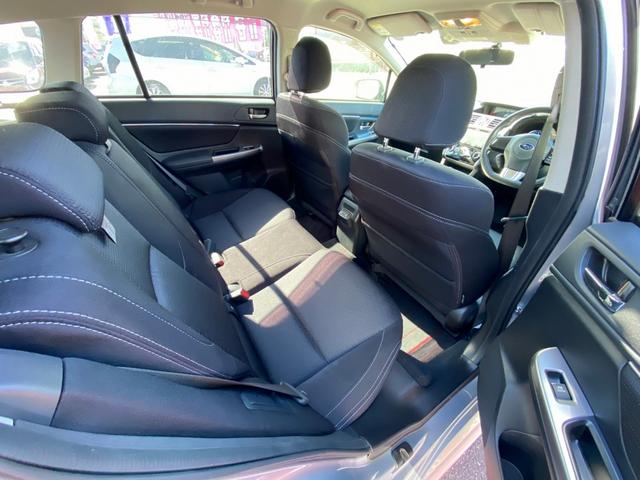 1.6GTアイサイト Sスタイル 4WD 禁煙車 純正SDナビ CD・DVD再生 Bluetooth接続 フルセグ バックカメラ 衝突軽減 レーンアシスト パワーシート LEDヘッドライト デイライト アイドリングストップ 横滑り防止(11枚目)
