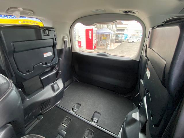 Si 4WD 4WD寒冷地仕様 7人乗 9型SDナビ&フリップダウンモニター 両側電動スライドドア バックカメラ&DVD再生&ブルートゥース リアオートエアコン&ワイパー熱線 ビルトインETC ワンオーナー&禁煙車(29枚目)