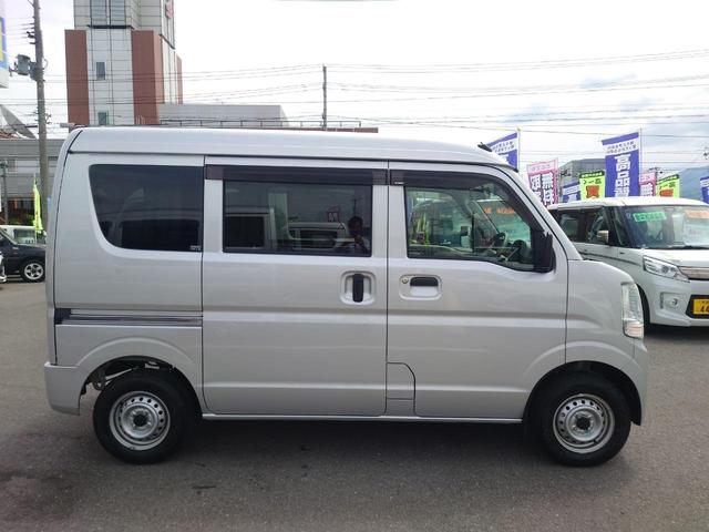 PC 【パートタイム4WD】【静岡県仕入】【禁煙車】【夏&冬タイヤあり】キーレス 【運転席&助手席パワーウィンドウ】ハイルーフ 純正ドアバイザー 純正ラバーマット エアコン ヘッドライトレベライザー ABS(18枚目)