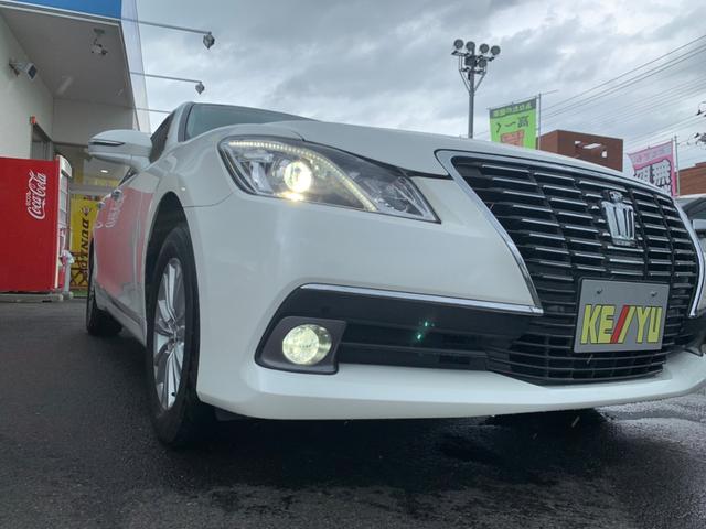 ロイヤルサルーンi-Four 【4WD】【群馬県仕入】【禁煙車】メーカーHDDナビ&フルセグTV&ブルートゥース&バックカメラ ビルトインETC クリアランスソナー イージークローザー クルコン HIDオートライト 横滑り防止(8枚目)